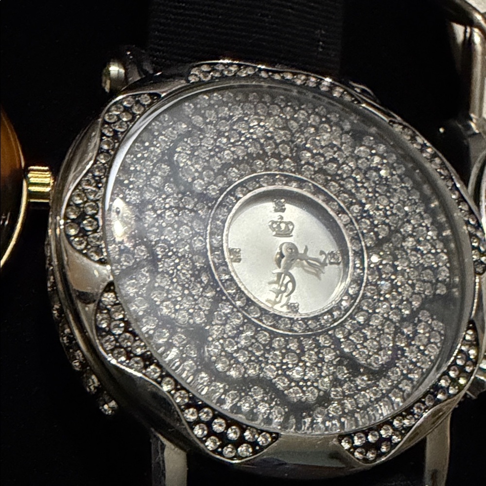 Watch Set - Picture 6 of 12